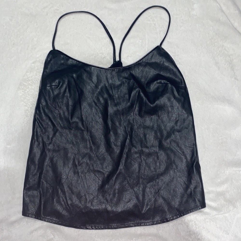 Guess Top